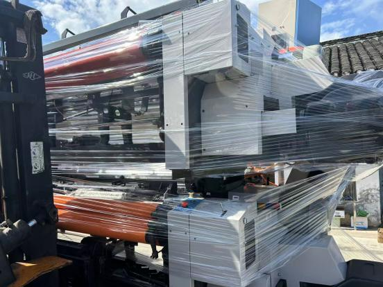 AIR JET LOOM